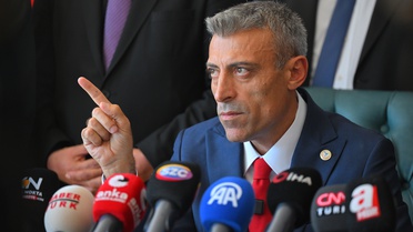 Yenilik Partisi lideri Yılmaz, Yeni Parti'yi 5 Ekim'e kadar birleşmeye davet etti