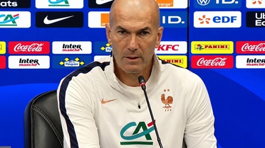 28 yıllık TRT muhabiri Zidane'ın karşısında heyecanlandı! Sesi titredi