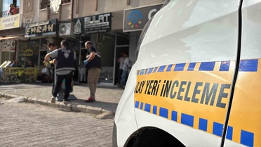 Aksaray'da 5. kat balkonundan düşen 49 yaşındaki kişinin hayati tehlikesi sürüyor