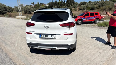 Antalya Manavgat'ta D-400'de otomobil ile motosiklet çarpıştı, 2 kişi yaralandı