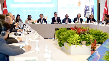 Bakan Kurum, New York'ta 2035'e kadar yüzde 35 elektrifikasyon hedefini duyurdu