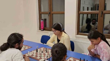 Bilecik Bozüyük'te çocukların yeni hamlesi satranç oldu, kurs yeniden başladı