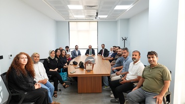 Bingöl'de diş hastanesi hasta kabulüne başladı, ilk hasta Rektör Çelik oldu