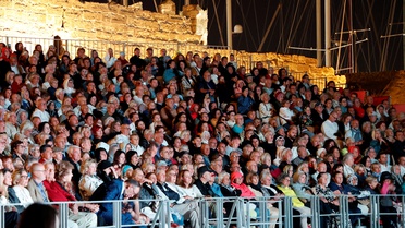 Zeki Müren, vefatının 30. yılında Bodrum Kalesi'nde konserle anıldı