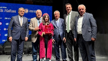 Bursa'dan Melek Abraş, Kırşehir'deki Ahilik Haftası'nda yılın çırağı seçildi