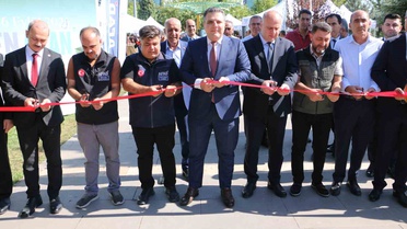 Diyarbakır Yenişehir'de TÜBİTAK destekli bilim şenliği 34 stantla başladı