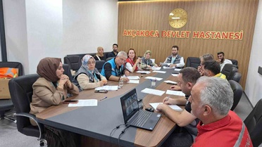 Akçakoca Devlet Hastanesi'nde rehine tatbikatı gerçeğe yakın şartlarda tamamlandı