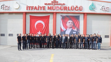 Edirne Belediye Başkanı Gencan, İtfaiye Haftası'nda itfaiyecilerle buluştu