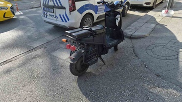 Eskişehir Odunpazarı'nda elektrikli bisiklet sürücüsü yaralandı, otomobil kaçtı