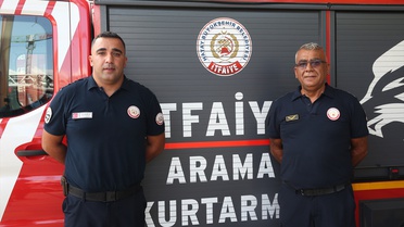 Hatay'da itfaiyeci baba ve oğlu, 12 yıldır yangın ve kazalarda birlikte görev alıyor