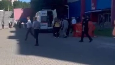 Karabük Üniversitesi'nde öğrenci, 3. kattan yaklaşık 14 metre düşerek yaralandı
