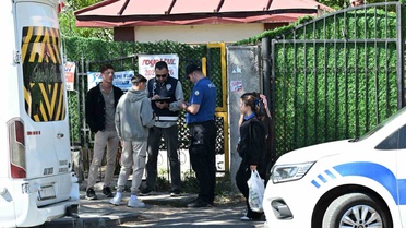 Kars'ta emniyet ekipleri okul çevreleri ve servis araçlarını denetledi