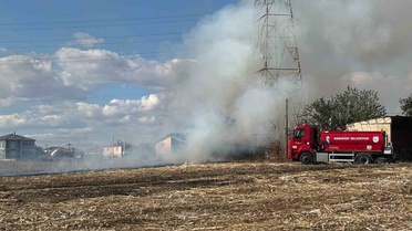 Kırklareli Babaeski'de hayvan çiftliğinde çıkan yangın itfaiye ekiplerince söndürüldü
