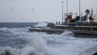 Meteoroloji saat verdi! Marmara'da rüzgarın hızı 75 km'yi bulacak