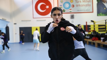 Milli boksör Pınar Benek, 23 Yaş Altı Avrupa Şampiyonası'na Kastamonu'da hazırlanıyor