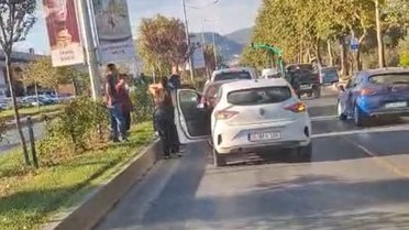 Muğla Menteşe'de 3 araç zincirleme kazaya karıştı, can kaybı ve yaralanma olmadı