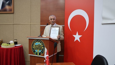 Salihli'de geleneksel Sultani üzüm pekmezi TÜRKPATENT'ten coğrafi işaret aldı