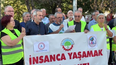 Muğla'da emekliler seyyanen zam için eylem yaptı, tüm emeklilere verilmesini istedi