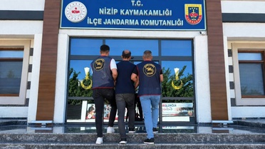 JASAT, Gaziantep Nizip'te uyuşturucudan 12 yıl 2 ay hapis cezasıyla aranan şahsı yakaladı