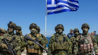 Yunanistan'da seferberlik paniği: 100 bin kişiye aynı mesaj gitti, ülke ayağa kalktı