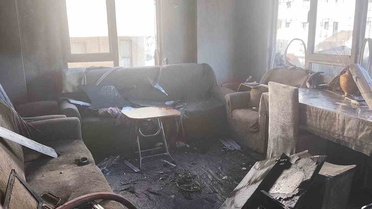 Antalya Alanya'da 5 katlı apartmanın en üst katındaki dairede çıkan yangın söndürüldü