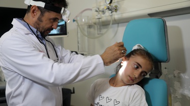 Antalya'da koklear implant uygulanan iki çocuk işitme ve konuşmada ilerledi