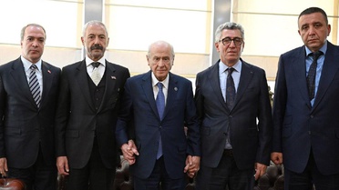 Bahçeli bir araya getirdi! Sarallar ve Şahinler, MHP Genel Merkezi'nde barıştı