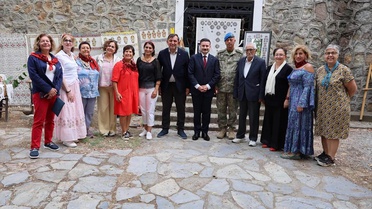Çanakkale Gökçeada'da Tokat yazmacılığı sergisi törenle açıldı, Kaymakam Acar katıldı
