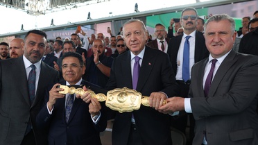 Cumhurbaşkanı Erdoğan, Yağlı Güreş Cumhurbaşkanlığı Kupası final mücadelelerini izledi