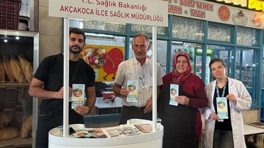 Düzce Akçakoca'da Şekere Dikkat Haftası standında sağlıklı beslenme anlatıldı