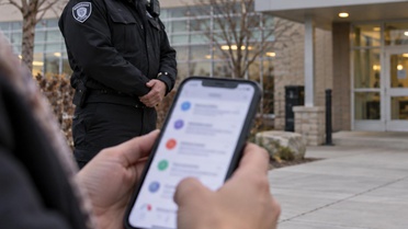 Ülkedeki Müslüman okullarına gelen e-posta ekipleri alarma geçirdi
