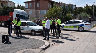 Kırıkkale'de ehliyetsiz 14 yaşındaki sürücü kazaya karıştı, 4 kişi yaralandı