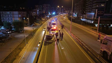 Kırıkkale'de iki otomobil çarpıştı, yaralanan 2 kişi hastaneye kaldırıldı