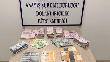 Konya'da kendini polis ve savcı diye tanıtan 2 şüpheli yakalanıp tutuklandı