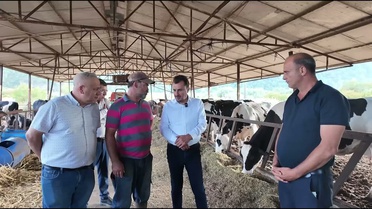 Manisa'da besiciler son 9 günde yeme gelen 3 zamla sektörden çekilebileceğini söyledi