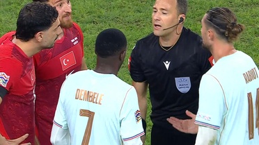 Merih Demiral'dan kırmızı kart tepkisi: Hakemle arasında geçen konuşmayı açıkladı