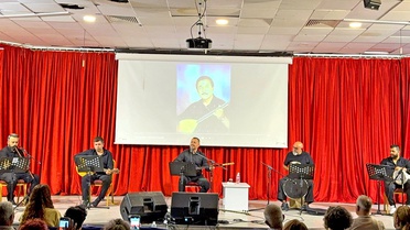 Neşet Ertaş, Çeşme'de düzenlenen konserle vefatının 14. yılında anıldı