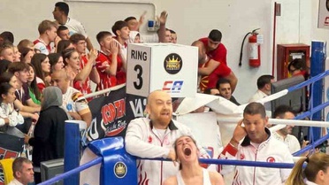 Göknur Gülten, WAKO Dünya Kick Boks Şampiyonası'nda 70 kiloda altın madalya kazandı