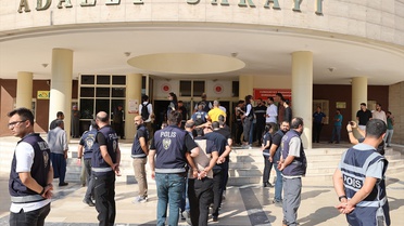 Şanlıurfa merkezli 5 ildeki yasa dışı bahis operasyonunda 27 zanlı tutuklandı