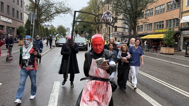 Stockholm'de yüzlerce kişi İsrail'in Gazze saldırılarını protesto için yürüdü