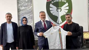Yeniden Refah Partisi Genel Başkan Yrd. Kılıç, Amedspor Başkanı Eren'i ziyaret etti.