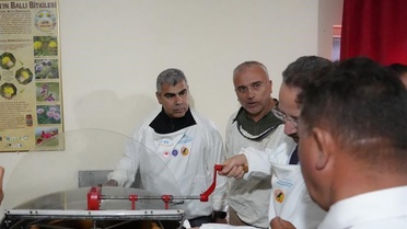 Ardahan'da tarım ekipleri üreticilerle buluştu, arıcılık, hayvancılık ve ÇKS anlatıldı