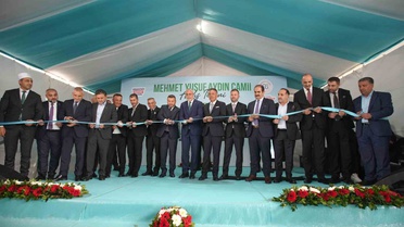 Arnavutköy'de 1.300 kişilik Mehmet Yusuf Aydın Camii ibadete açıldı