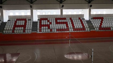Arsuz Kaymakamı Eroğlu, 6 bin 846 metrekarelik kapalı spor salonunda inceleme yaptı