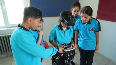 Erzincan'da 46 ortaokul öğrencisi köy okulunda yapay zeka ve robotik kodlama öğrendi