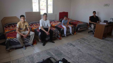 İdlib'den Hatay'a gelen Münir, depremin ardından tıp fakültesine yerleşti: Vatandaş olmadığı için bursa başvuramıyor