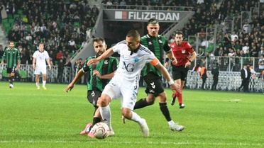 Berk İsmail Ünsal'ın iki golüyle Sakaryaspor, Kütahya Futbol Spor Kulübü'nü 2-0 yendi