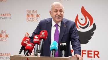 Zafer Partisi Genel Başkanı Özdağ, satrançta gümüş madalyalı Erdoğmuş'u tebrik etti