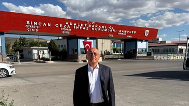 Çakırözer, Sincan'da 40 kişilik koğuşta yerde yatırılan Tekerek için adalet istedi