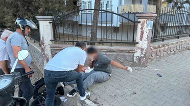 Adıyaman'da kontrolden çıkan elektrikli bisiklet duvara çarptı, 1 kişi yaralandı